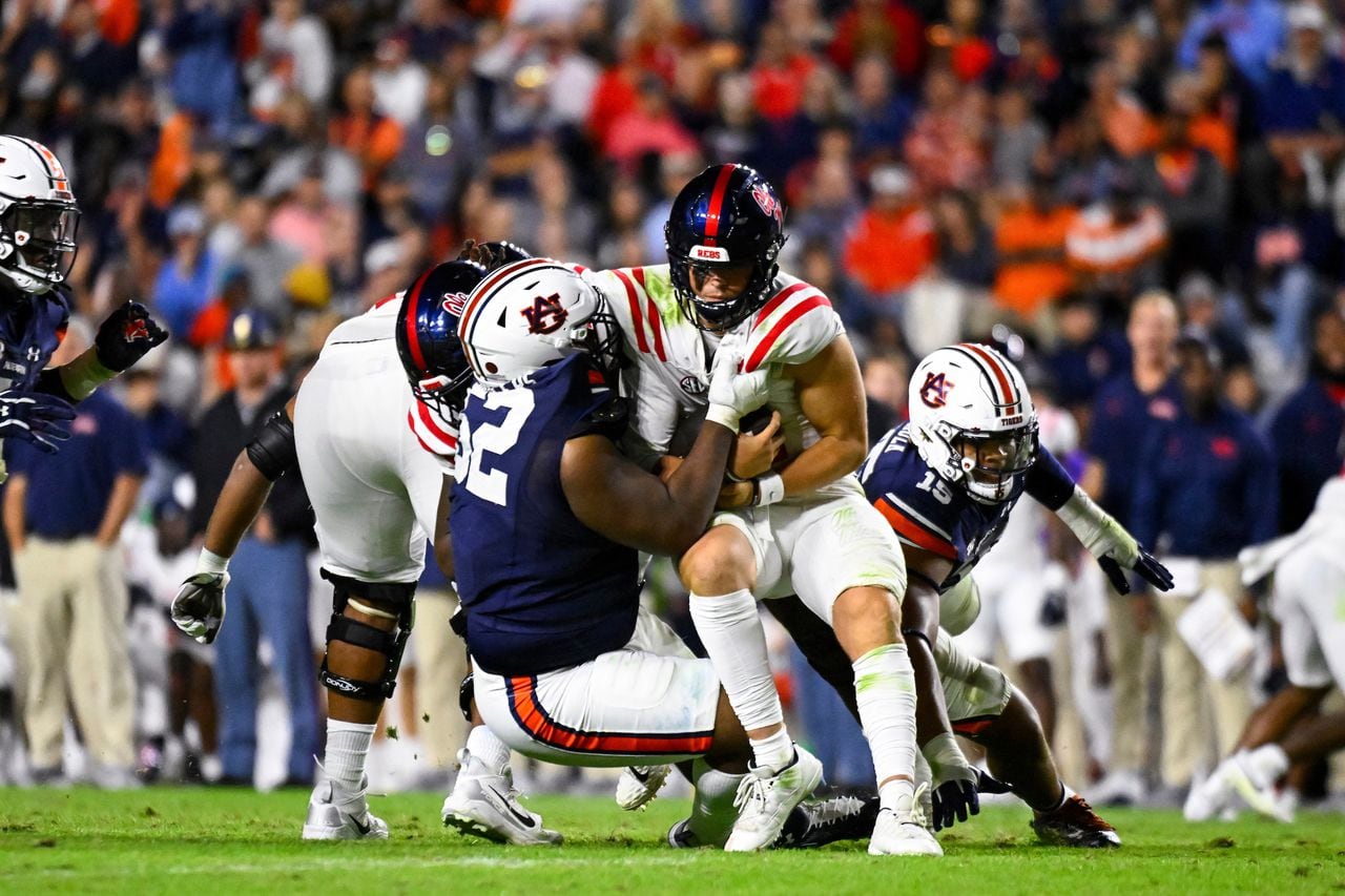 Auburn DT Justin Rogers declares for the 2024 NFL Draft