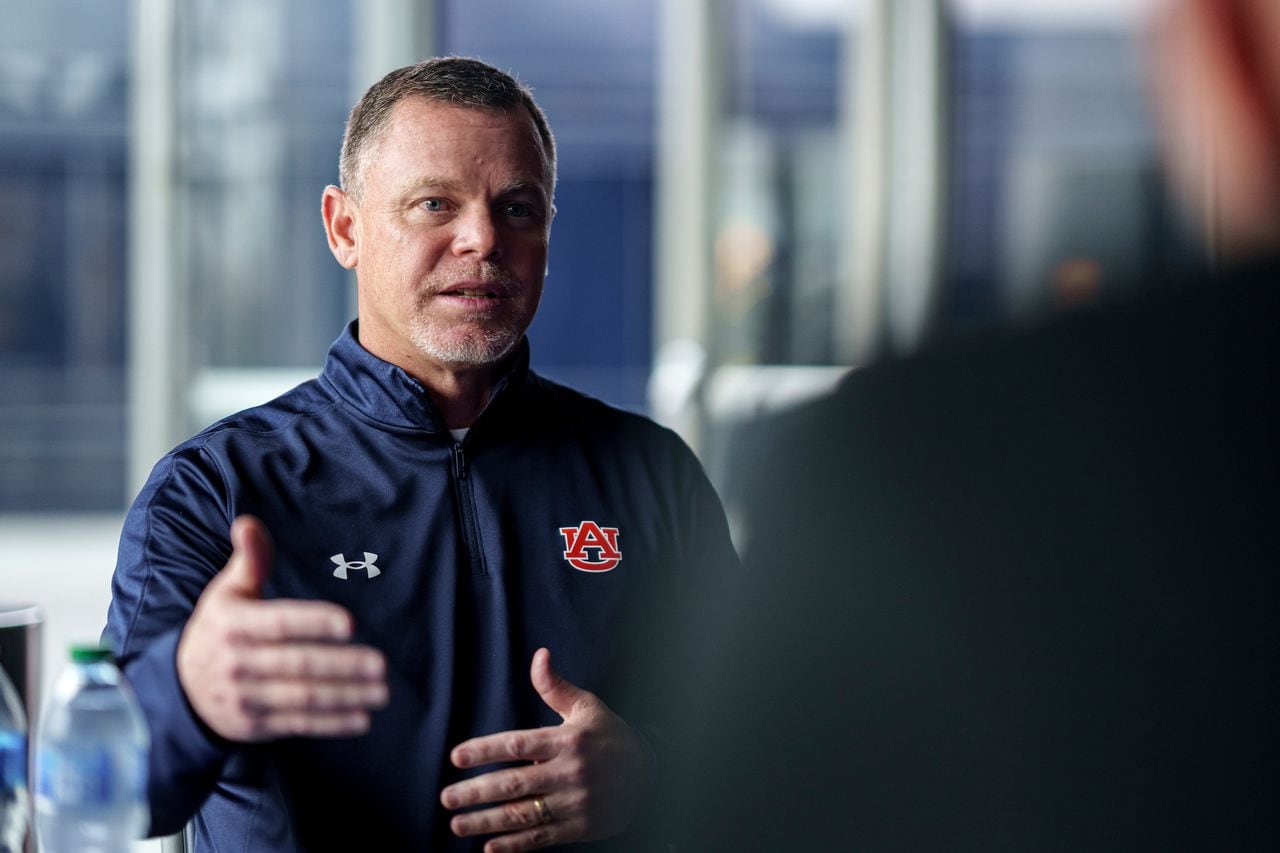 Auburn fires offensive coordinator Philip Montgomery after one season