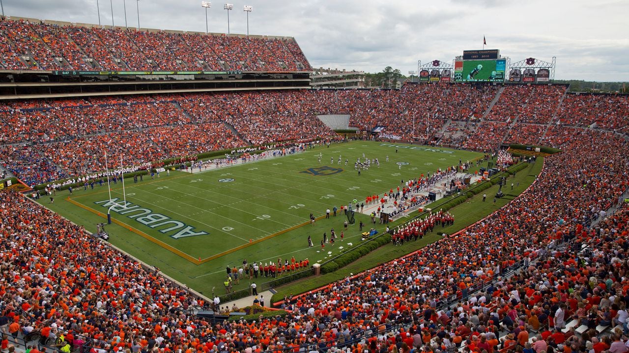 Auburn football announces dates for homecoming, military appreciation games