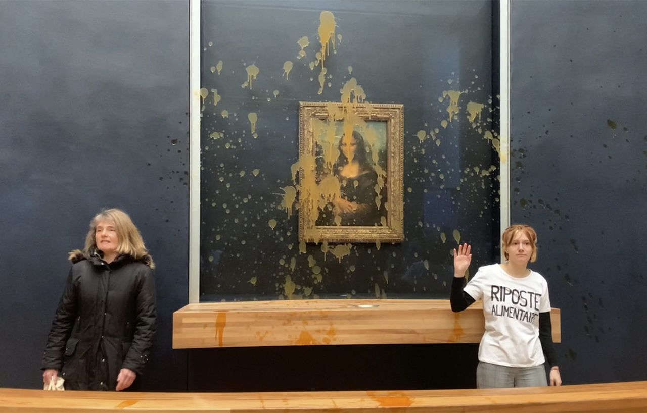 Climate activists throw soup at Mona Lisa in Paris