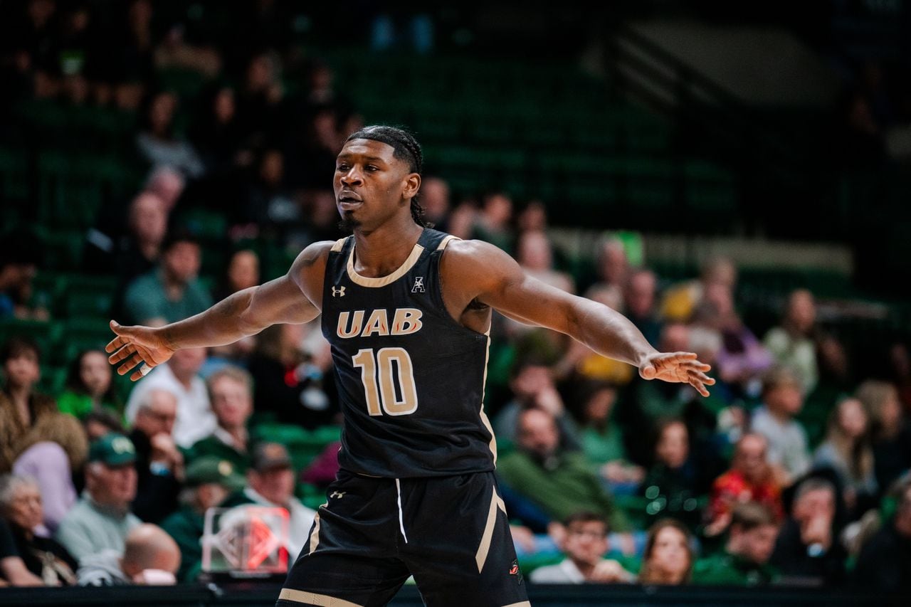 Clutch free-throw shooting lifts UAB to win over South Florida in AAC home opener