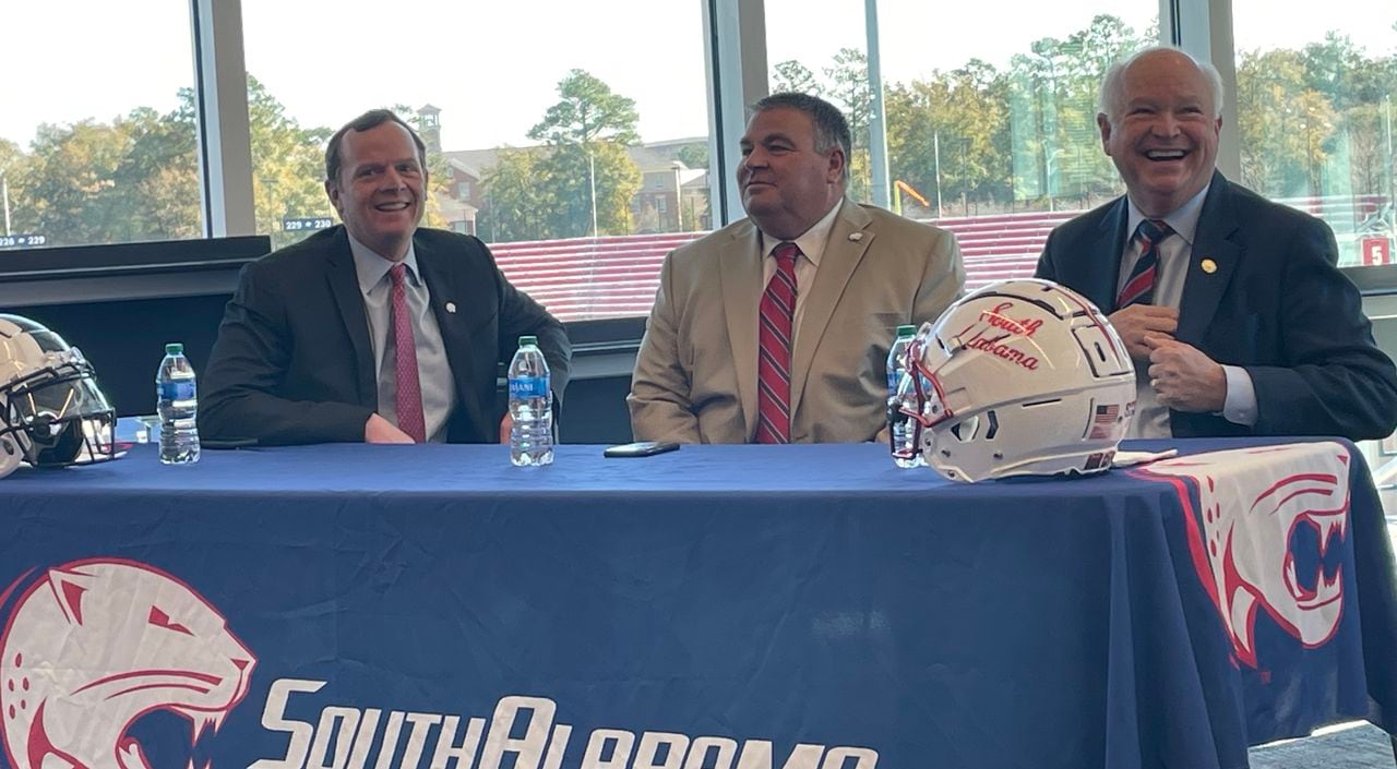 Details on Applewhiteâs South Alabama contract, staff