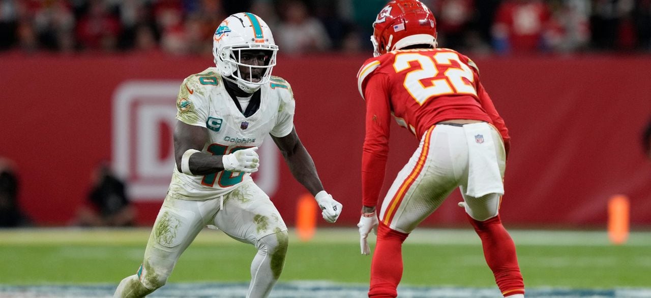 Dolphins vs. Chiefs AFC wild card odds, game and player props