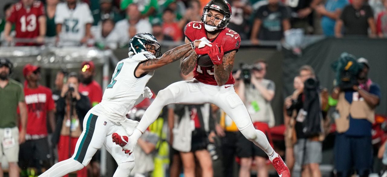 Eagles vs. Buccaneers wild-card playoff predictions: Odds, game and player props for Monday nightâs matchup