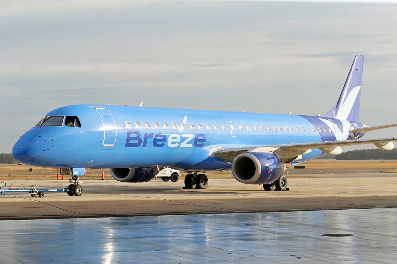 How Mobile is overcoming a ârevolving doorâ of low-cost airliners