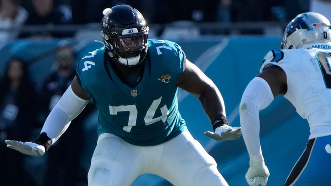 Jacksonville Jaguars winning with Cam Robinson