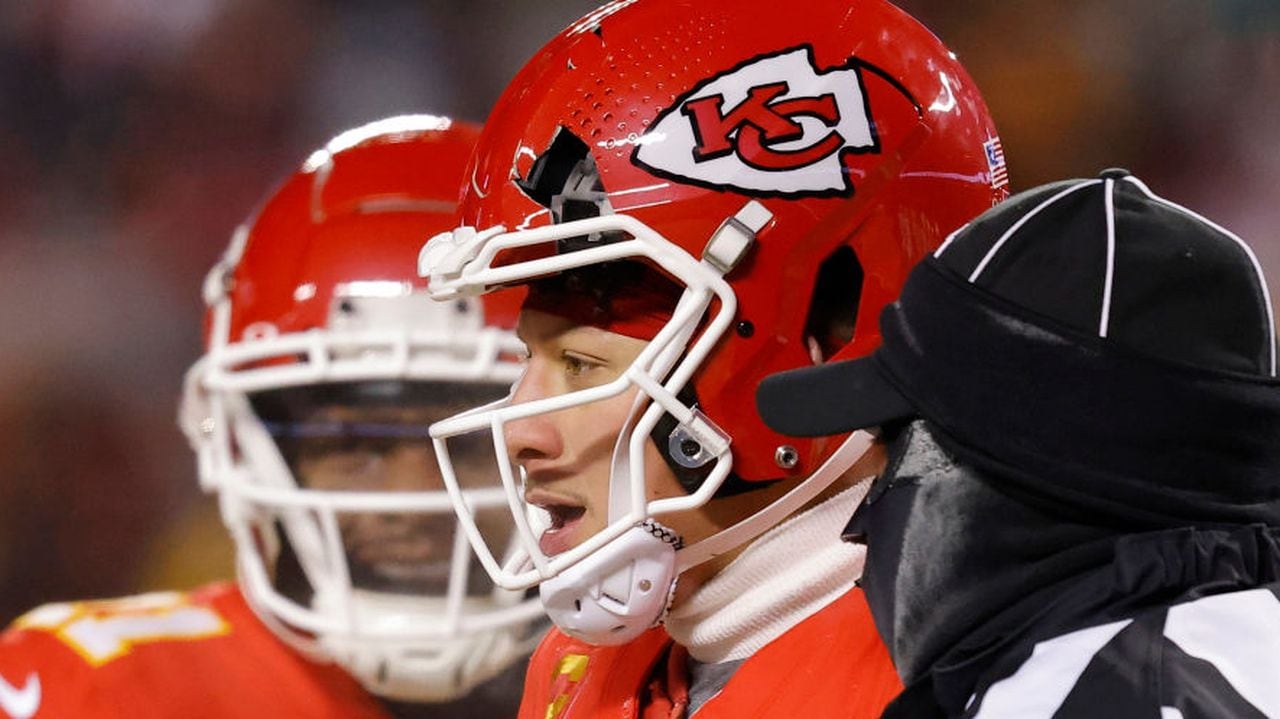 Kansas City Chiefs win frigid game in NFL playoffs