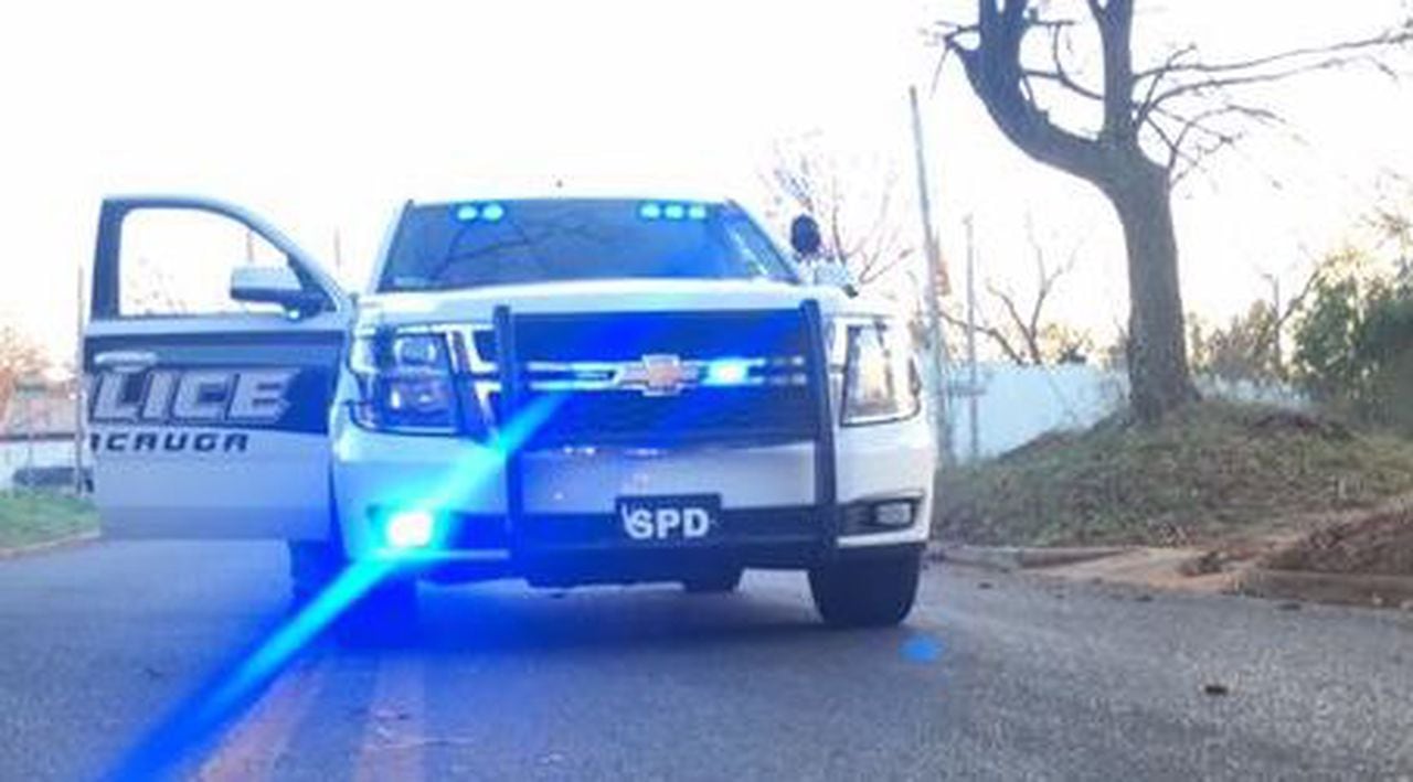 Man wearing medical mask holds up credit union in Sylacauga, police say