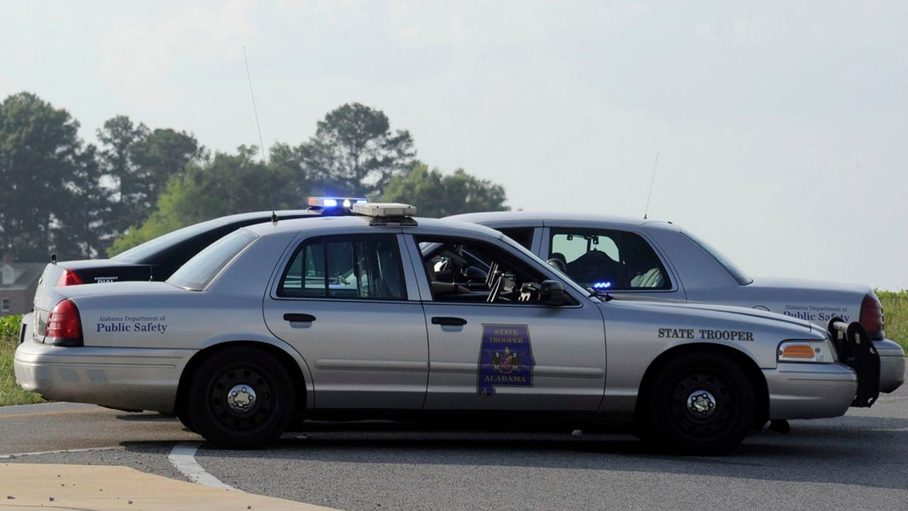 Man, woman pulled from pontoon boat in Mobile Bay during storms, ALEA says