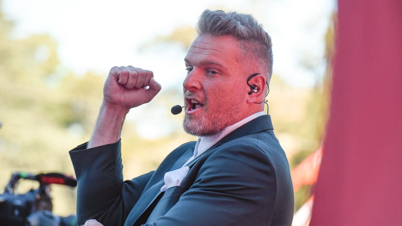 Pat McAfee apologizes for Aaron Rodgers linking Jimmy Kimmel to Jeffrey Epstein