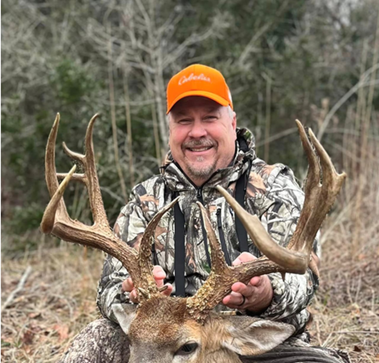 Shelby County deer hunter drops Oreo, nabs 14-point buck in his yard as season peaks