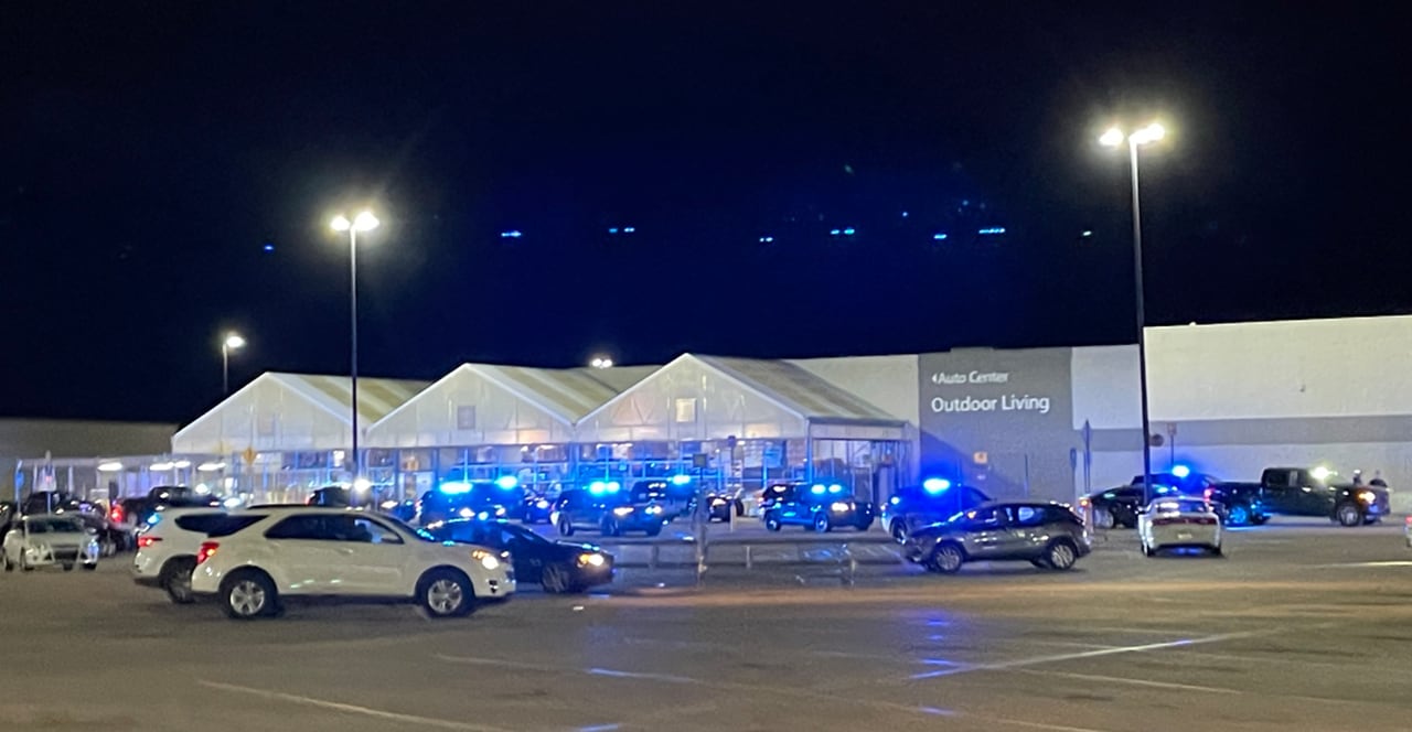 Shots fired outside Anniston Walmart during argument