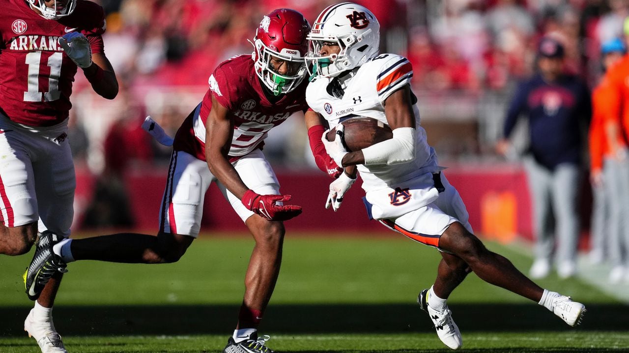 Statistically speaking, what did Auburnâs offense lose and gain in the transfer portal?
