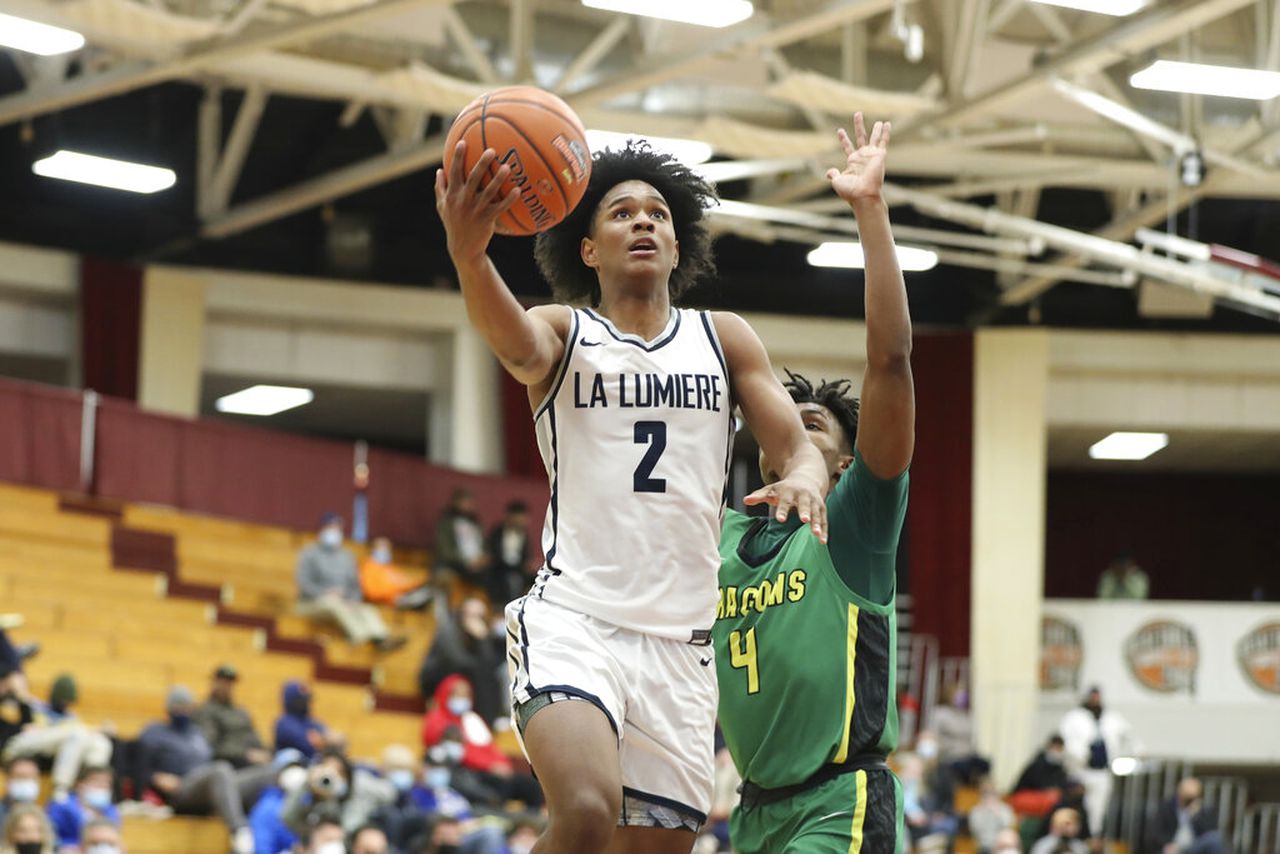 Aden Holloway