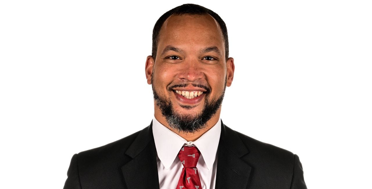 Troy hires Dontae Wright as defensive coordinator