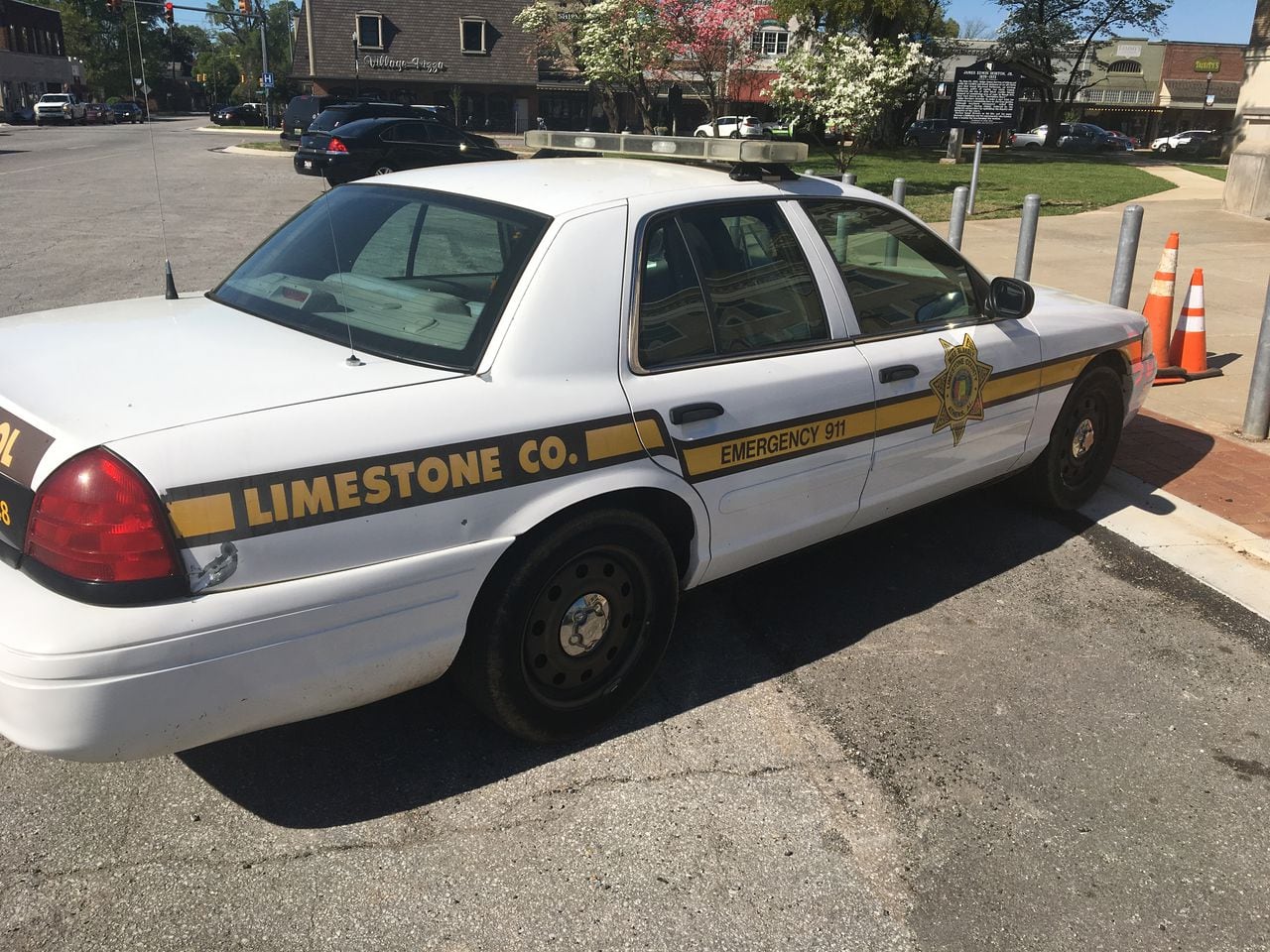 Victim flown to hospital in Alabama road rage shooting, 2 suspects sought