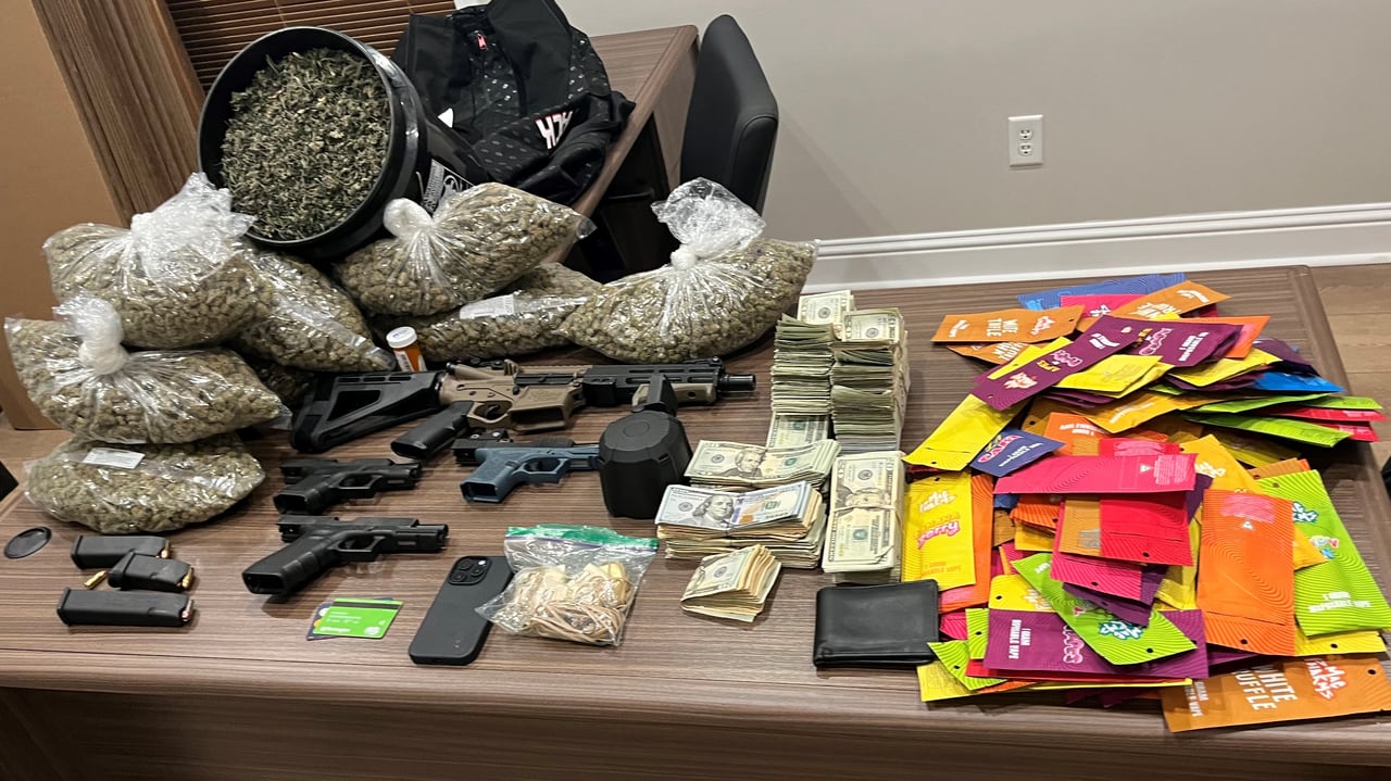 $50,000 cash, 12.5 pounds of marijuana seized following north Alabama police chase