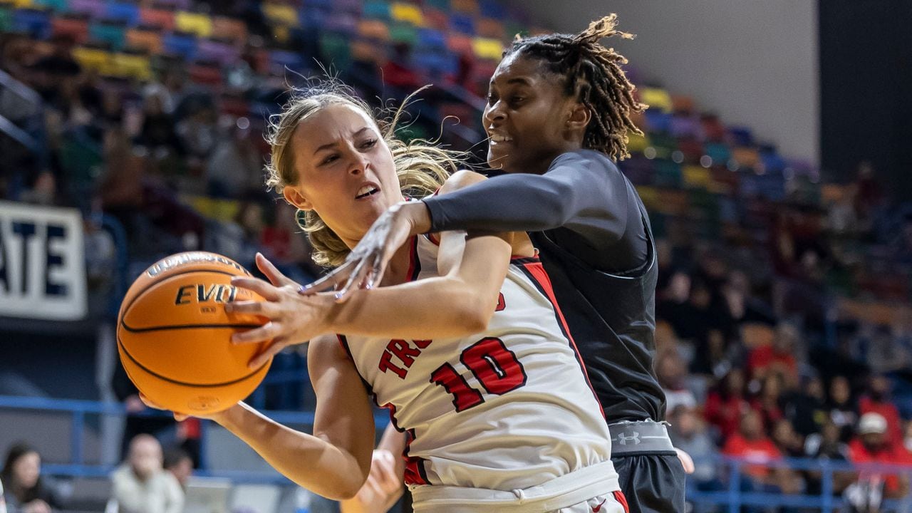 6A No. 1 Hazel Green surges to win over No. Clay-Chalkville