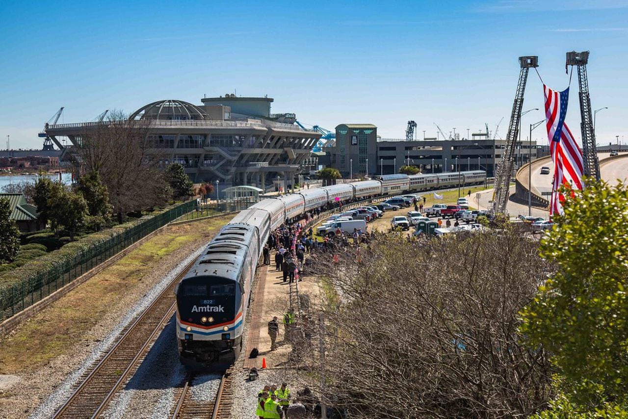 Amtrak eyes possible dismissal of Gulf Coast rail case before May 1