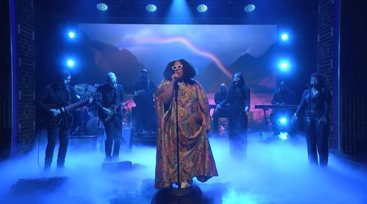 Brittany Howard wows Jimmy Fallon, âTonight Showâ crowd with funky new song