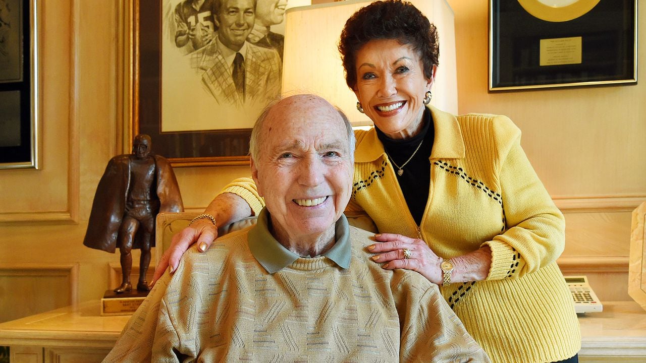 Cherry Starr, widow of Hall of Fame QB Bart Starr, dead at age 89