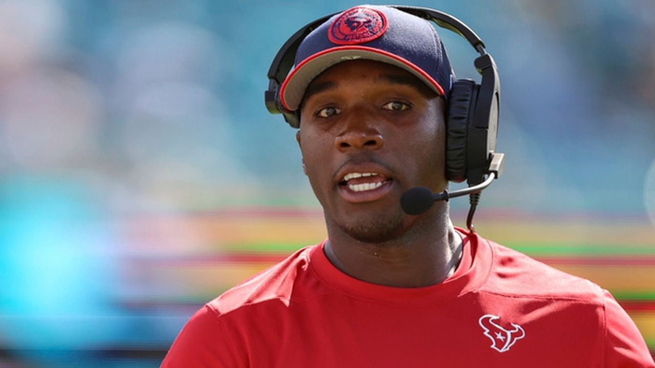 DeMeco Ryans loses Coach of the Year Award on tiebreaker