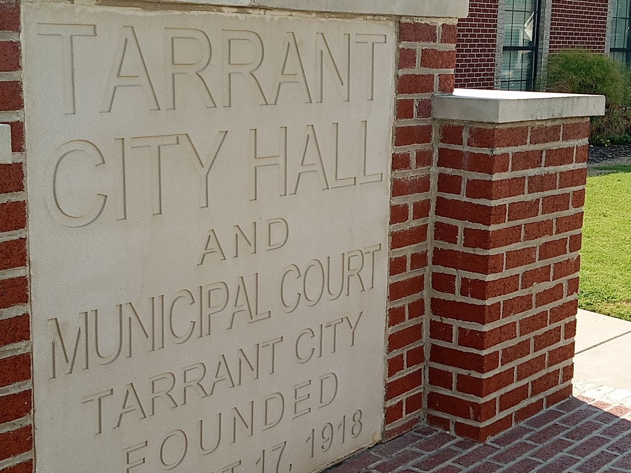 Elderly woman found not guilty after arrest for dispute at Alabama council meeting