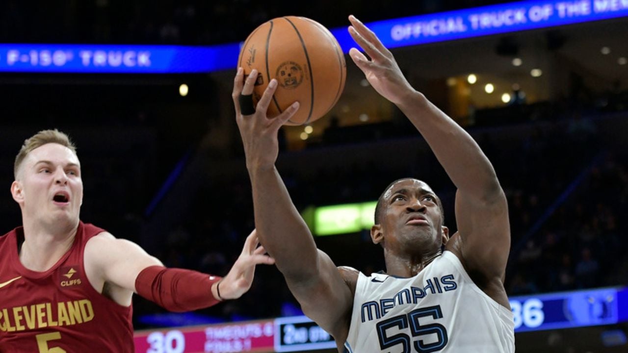 Former Hoover, UAB standout nets his first NBA basket
