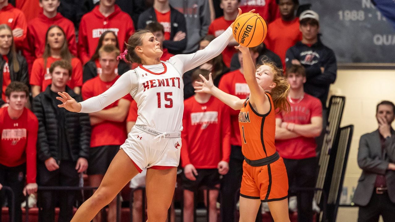Hewitt-Trussville dominates with defense in win over Grissom