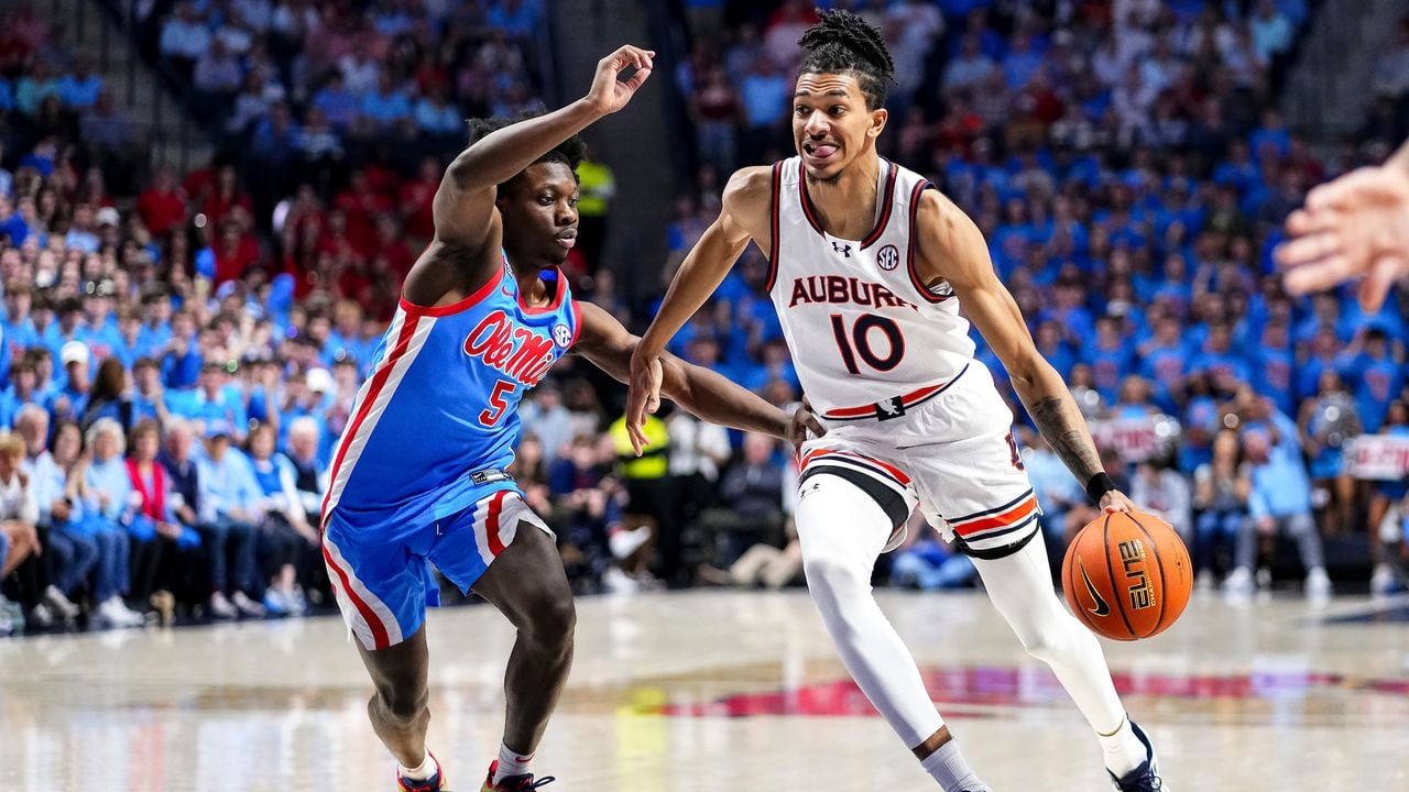 How a player-led halftime speech fueled No. 16 Auburn to a massive, road win over Ole Miss