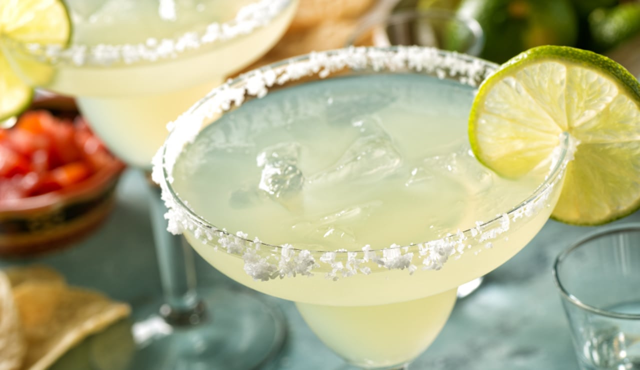 National Margarita Day 2024: Best deals at Applebeeâs, Chiliâs, Taco Mama and more