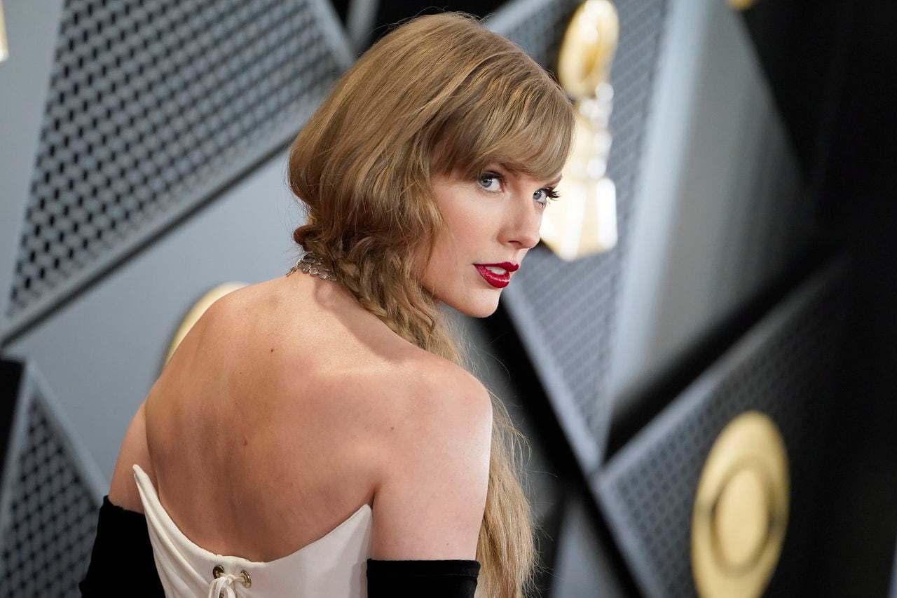 Nearly 20% believe Taylor Swift part of âcovert government effortâ to reelect Biden