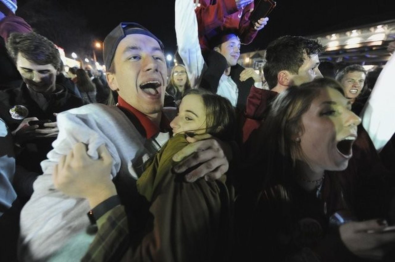 Alabama fans Strip