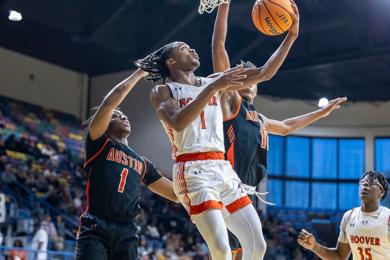 NW Regional boys: No. 4 Hoover holds off late Austin rally to advance