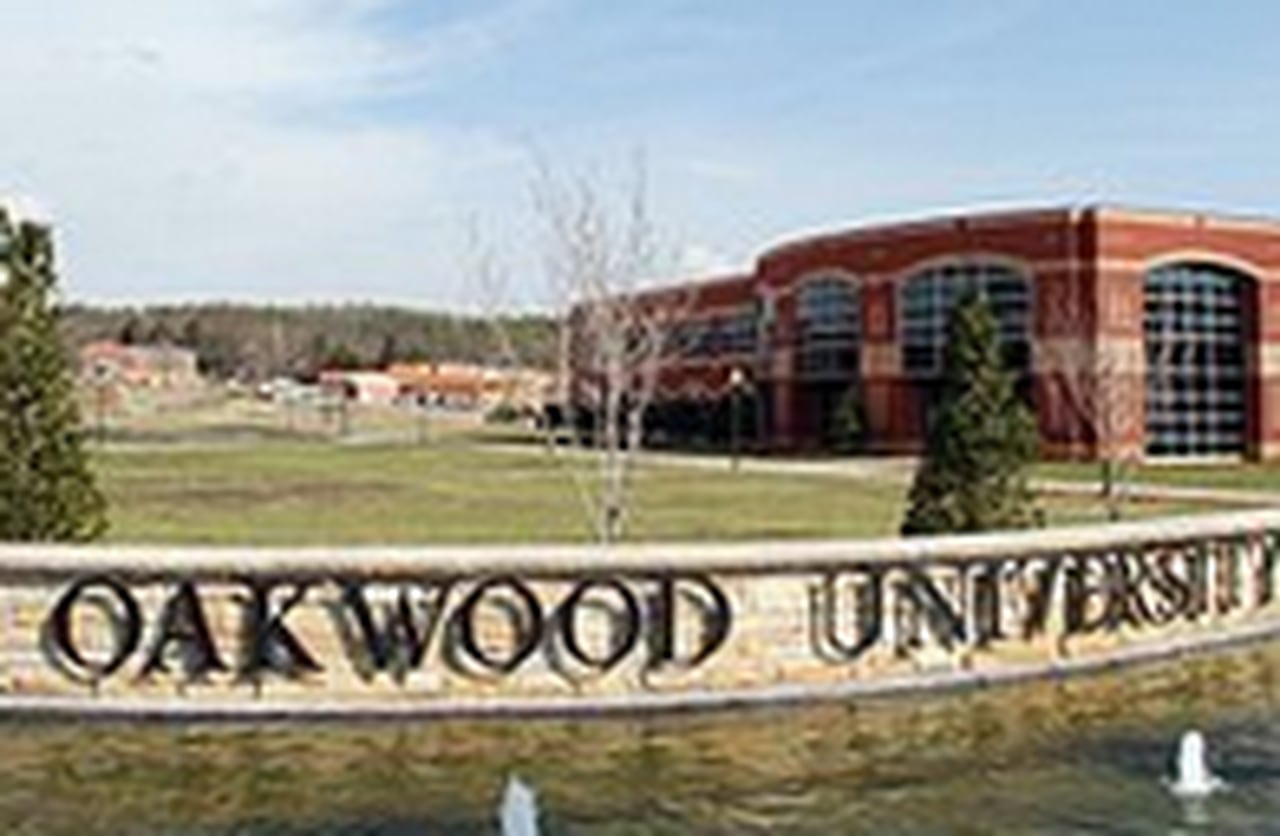 Oakwood University student dead after âunfortunate swimming incidentâ