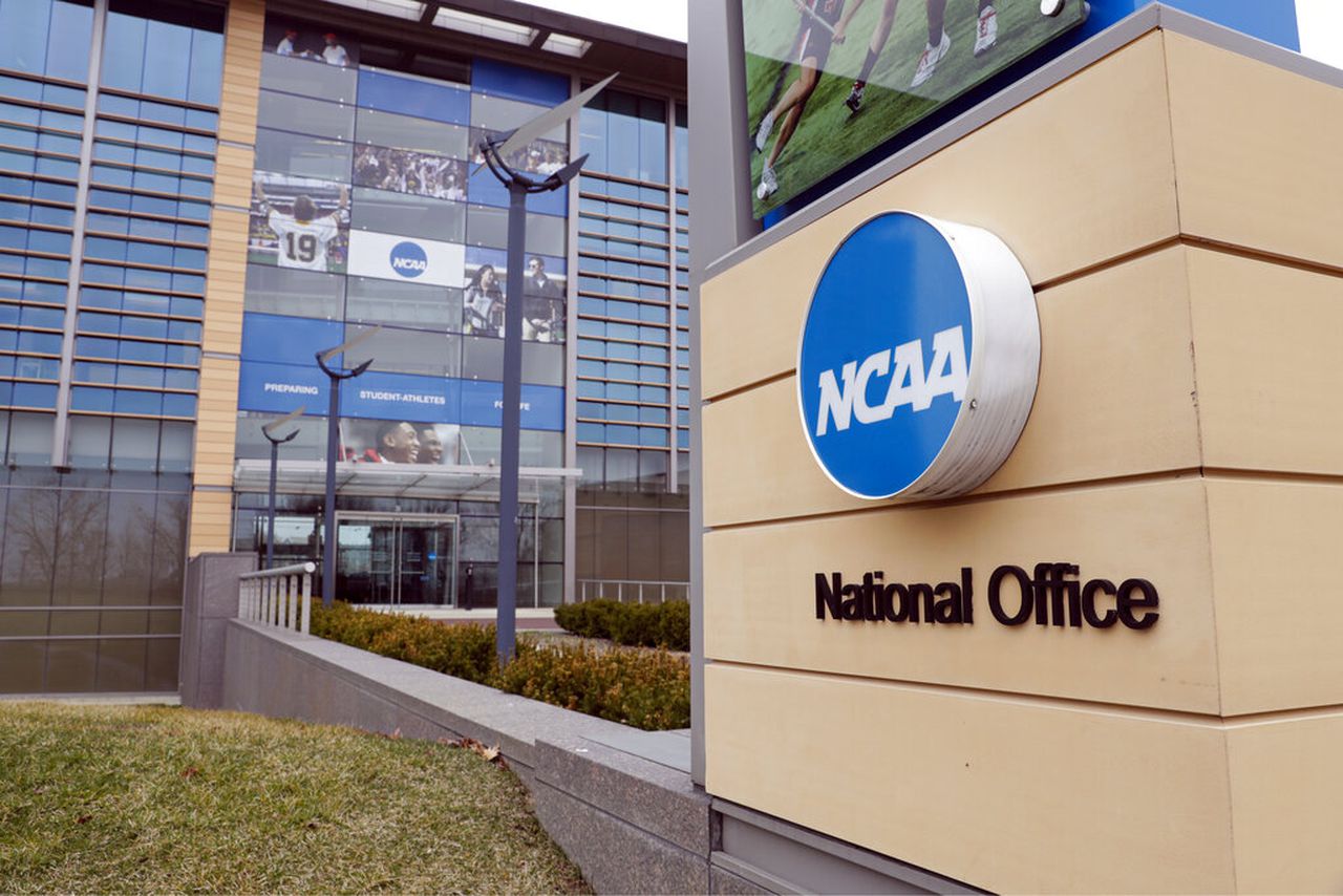 Smith: NCAA's NIL quandry demands a rule overhaul