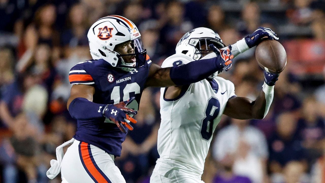 Spring football in Auburn: Notes and quotes on the safety room ahead of spring camp