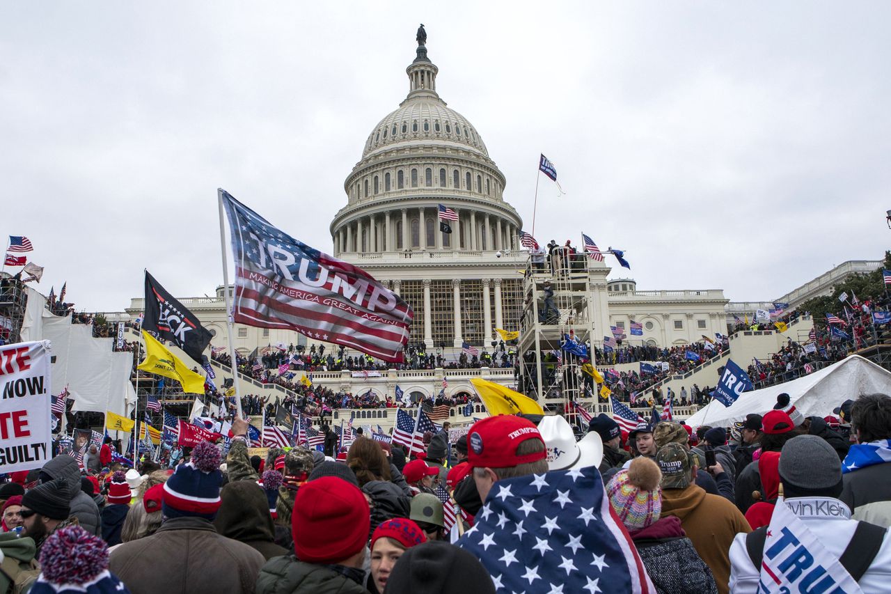 Supreme Court sets April arguments over whether Trump can be prosecuted for election interference