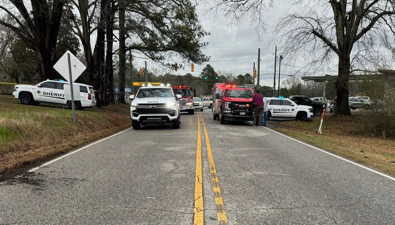 Teen girl killed, 3 others injured in midday Jefferson County crash