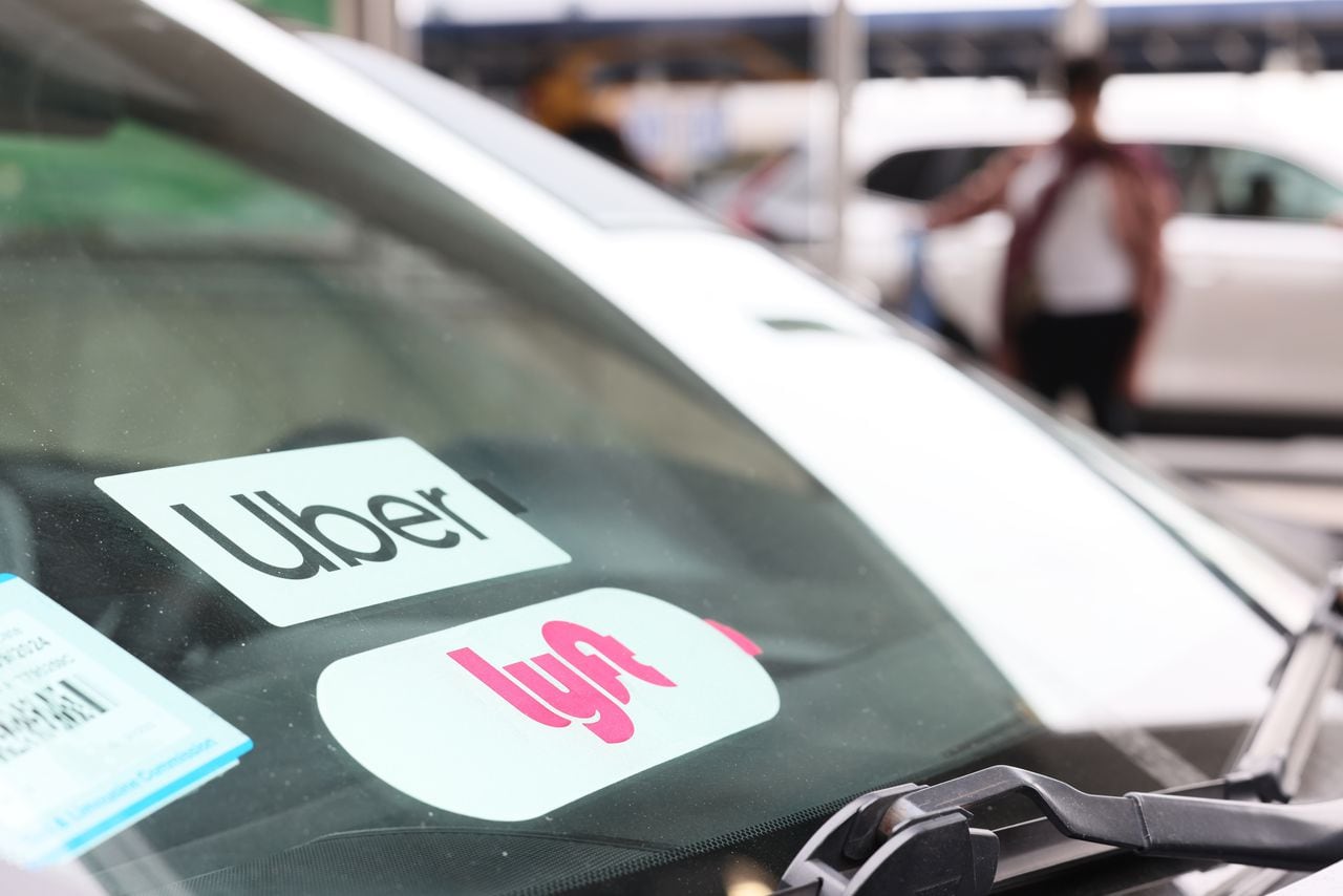 Uber and Lyft drivers plan Valentineâs Day strike for better pay, benefits