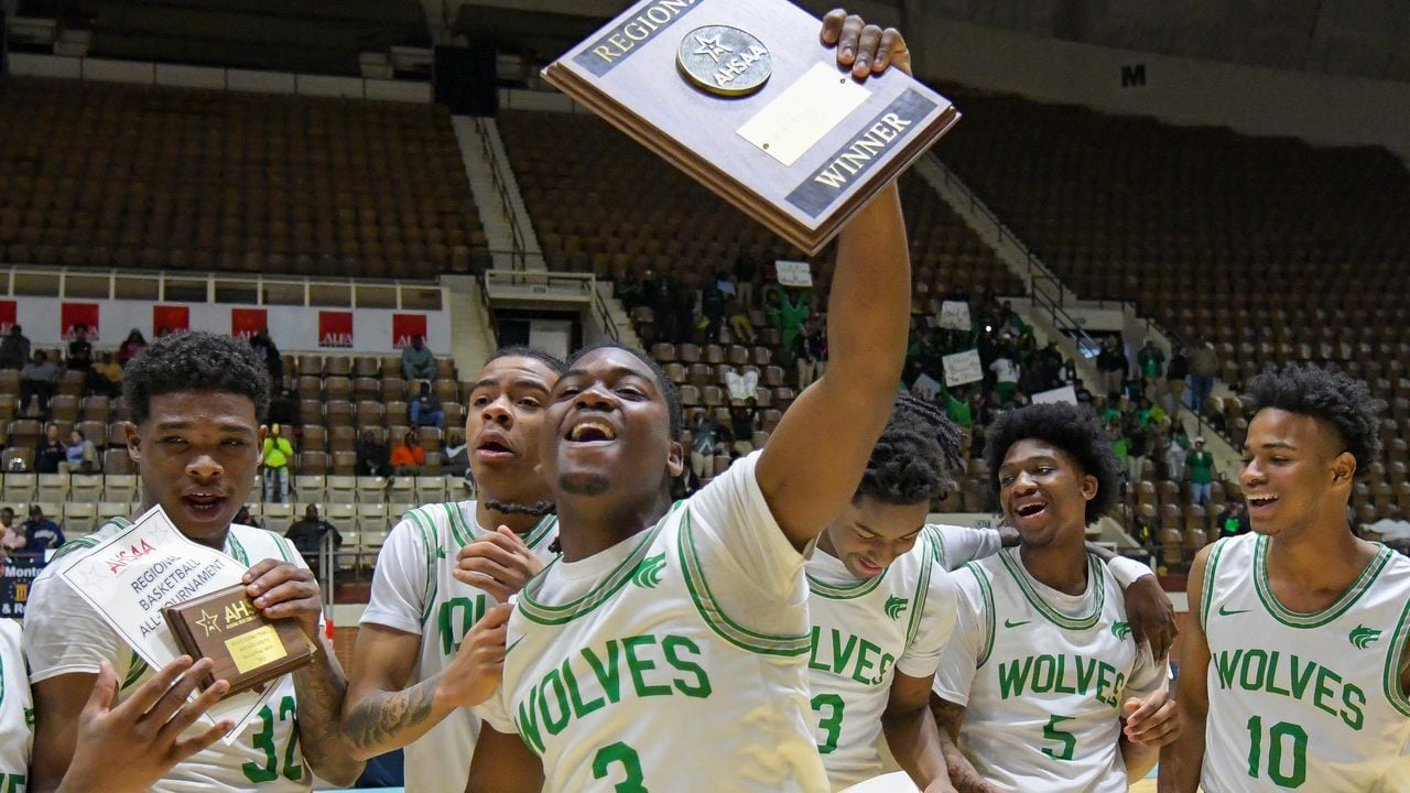 Vigor boys roll past Charles Henderson, into 5A final four