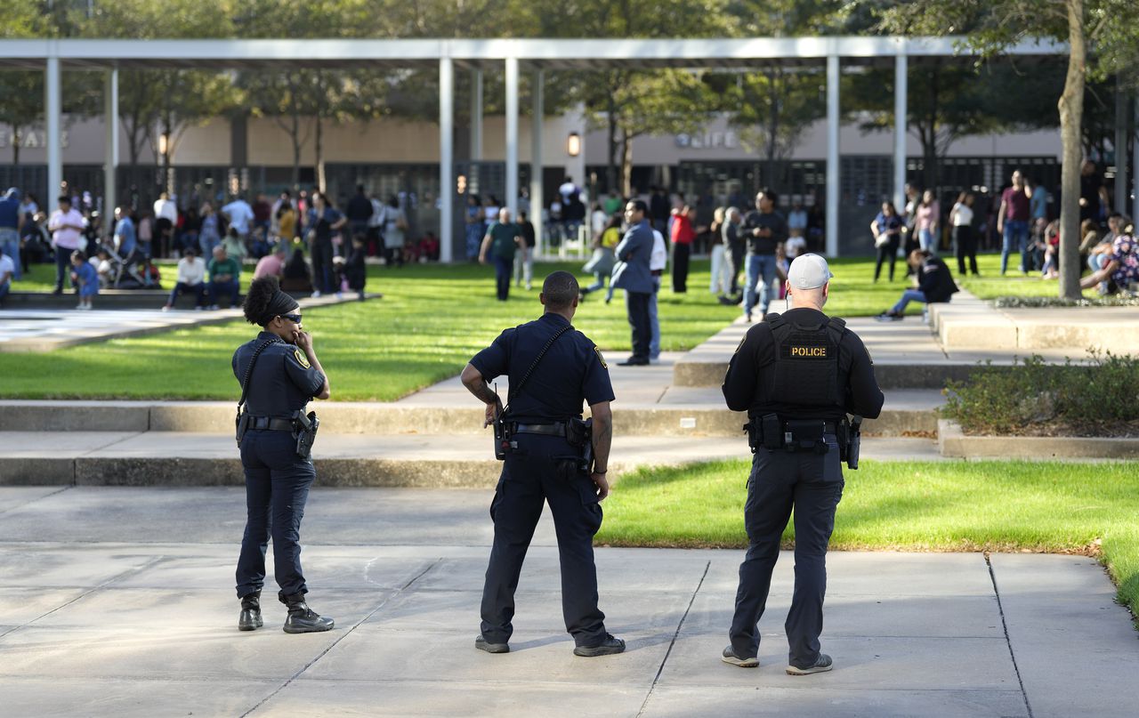 Woman who opened fire at Joel Osteenâs Lakewood megachurch had âFree Palestineâ on rifle