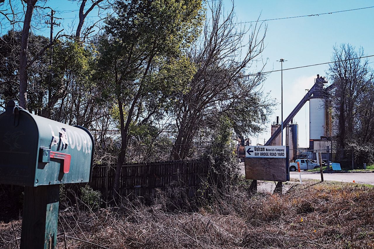 Homes close to pollution