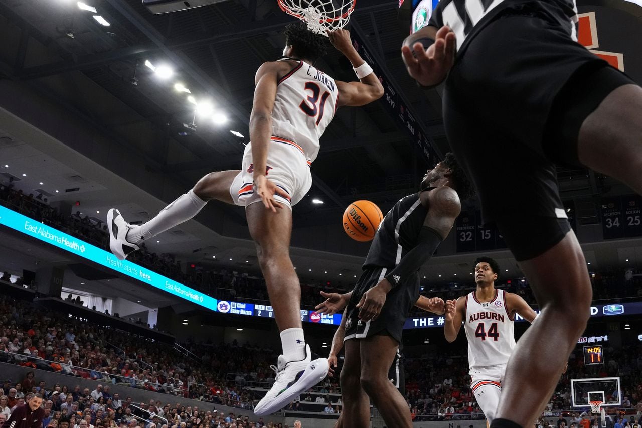 Auburn down two spots in AP top 25 poll going into final regular season week