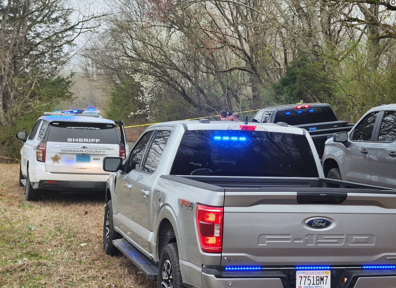 Death investigation underway in North Alabama after body found near I-65