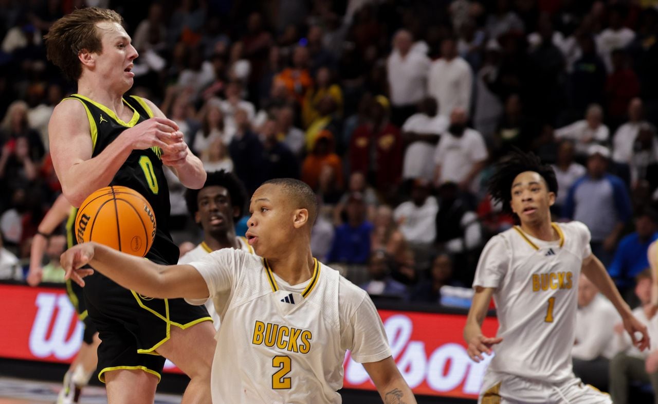 Fred Derrick, No. 1 Buckhorn nip Mountain Brook in dramatic 6A final