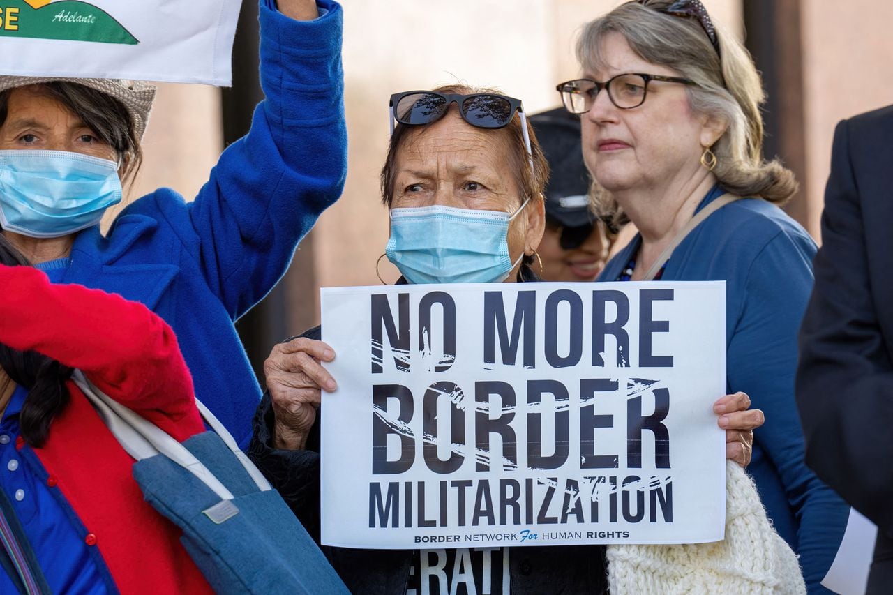 Migrant advocacy groups celebrate judge blocking TX arrest and deportation law