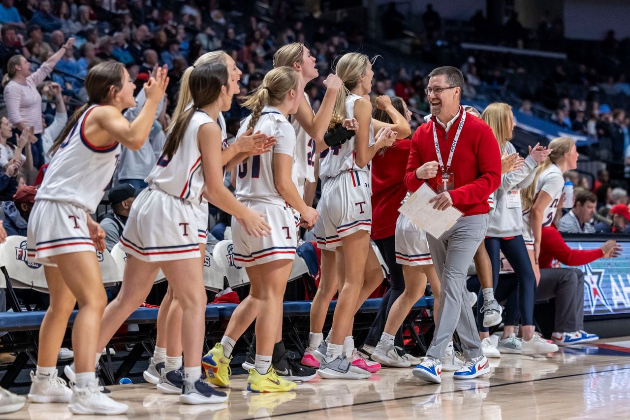 Trinity cruises past Plainview, pulls off championship repeat